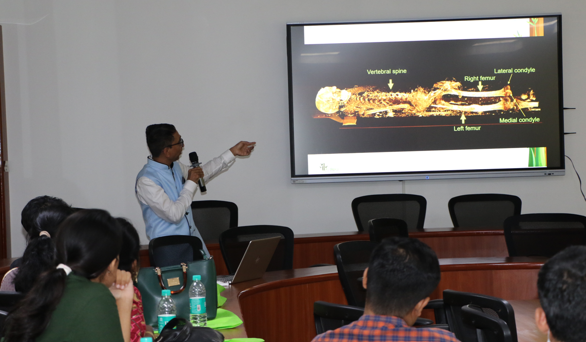 Virtual NoCut Autopsy for Forensic Medicine Experts